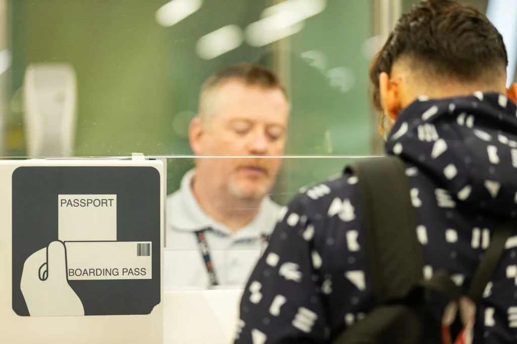 Police unions to file strike notice over border control dispute at Brussels Airport