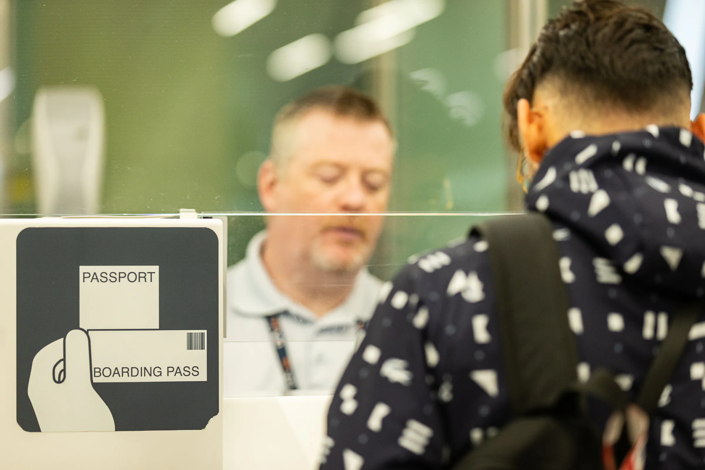 Police unions to file strike notice over border control dispute at Brussels Airport