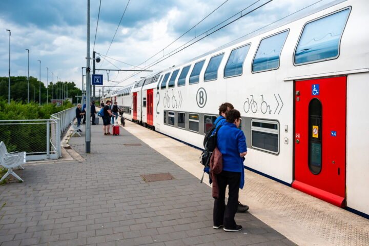 Belgian railway board delays decision on billion-euro train contract with Spanish firm