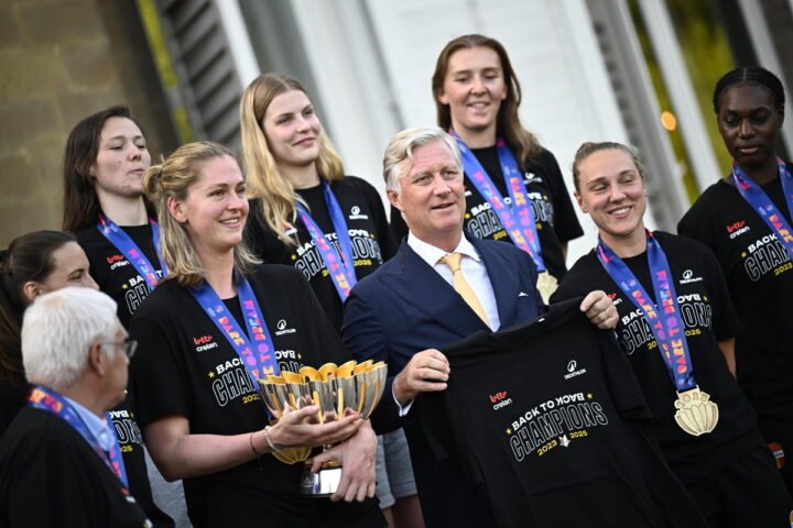 Belgian women's basketball team honored by king at Brussels' Grand Place after European title