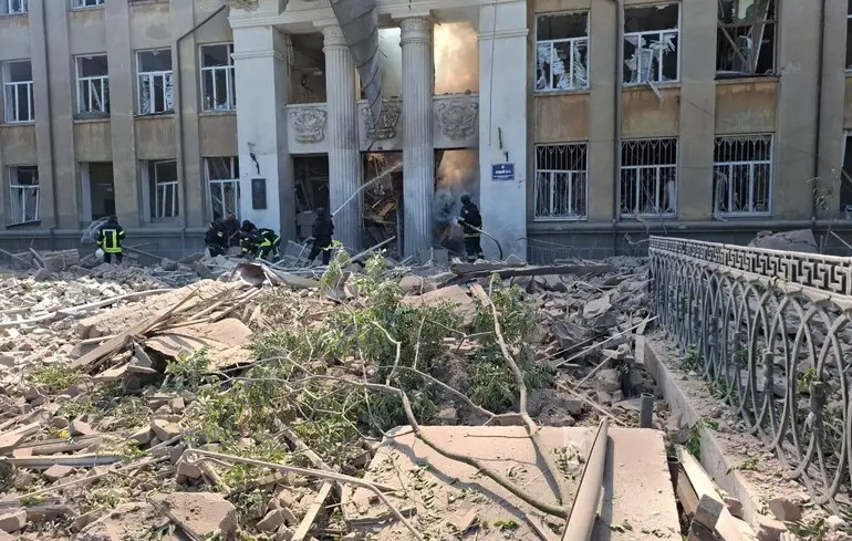 Belgorod-Dniester reports casualties, including teens, after ballistic strike