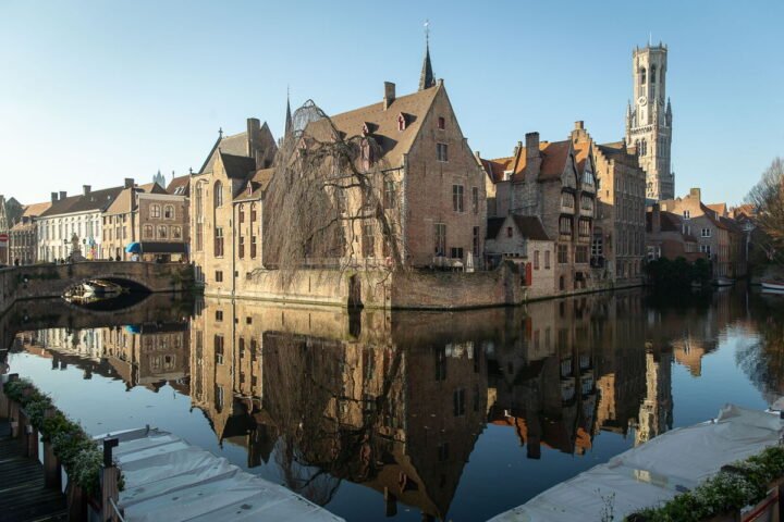 Bruges to open new art hall with Rihanna attending Smurfs movie premiere in Brussels