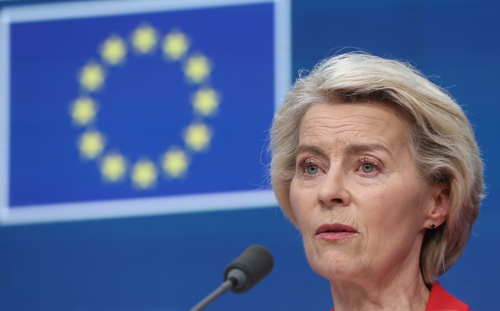 EU leaders propose world trade club without US in response to Trump’s stance