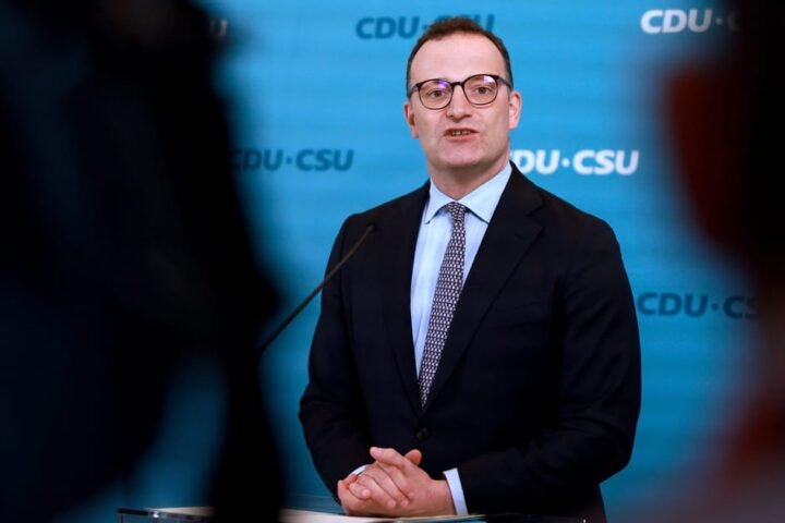 German conservative leader advocates for independent European nuclear deterrent from the US