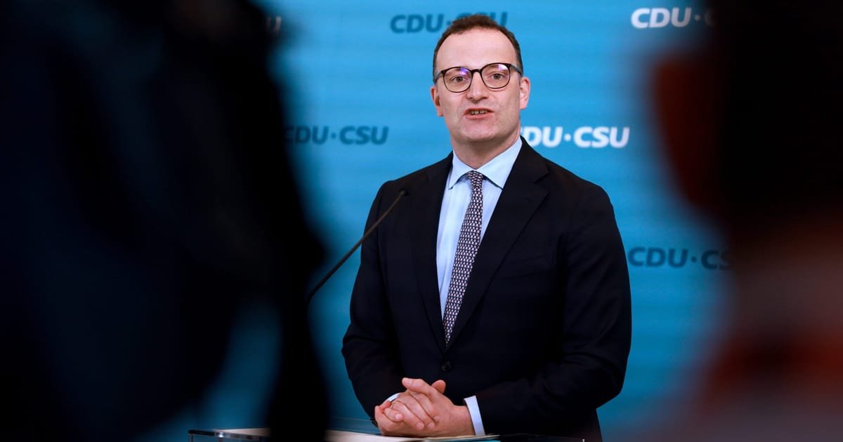 German conservative leader advocates for independent European nuclear deterrent from the US