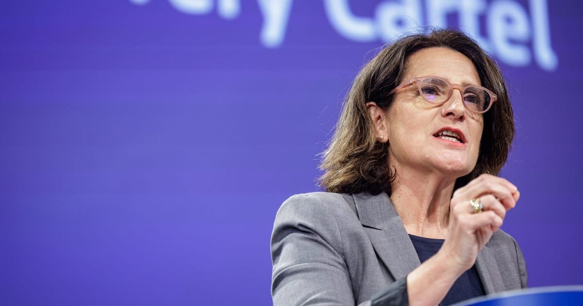 Ribera opposes Commission plan to eliminate greenwashing regulations 
Canada finalizes defense agreement with EU 
Concerns rise over EU actions