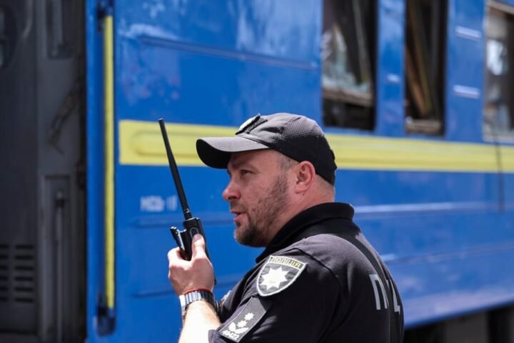 Russia kills 17 and injures many in one of its deadliest attacks on Ukraine