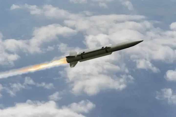 Russians launch MiGs again, potential strike with Kinzhal missiles