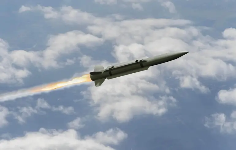 Russians launch MiGs again, potential strike with Kinzhal missiles
