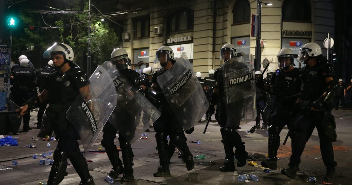 Serbian police confront anti-government protesters in Belgrade