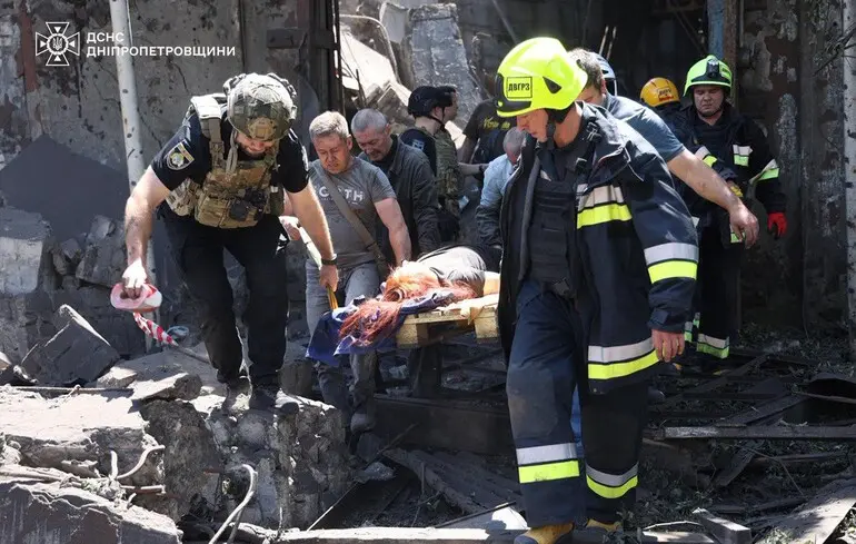 Strike on Dnipro: seven dead and dozens injured
