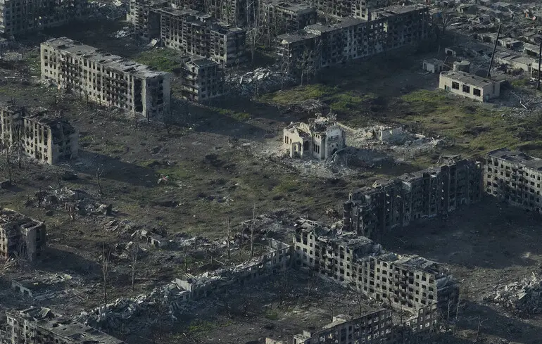 Ukrainian forces control routes dug by Russian army in Chasiv Yar canal