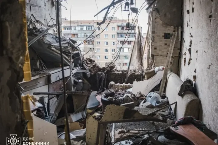 Ukrainian officials discuss Russian advances near Kramatorsk