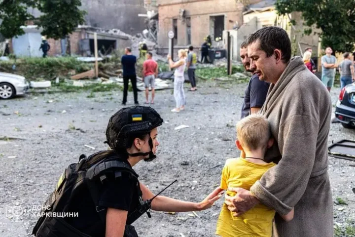 A maternity hospital in Kharkiv hit by drone strike, casualties among mothers reported: emergency service shows aftermath