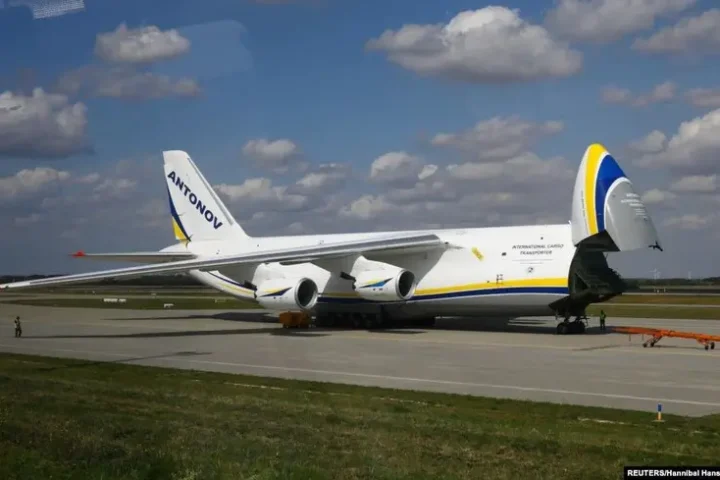 An-124 Ruslan cargo plane flies over Kyiv region for the first time since 2022