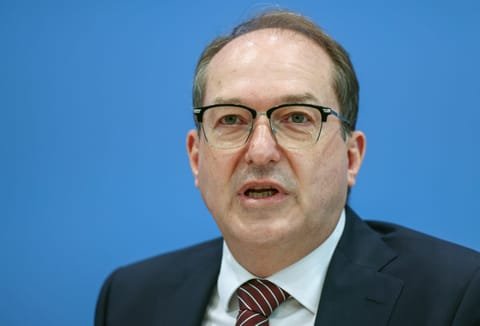 Berlin invites European immigration hard-liners to discuss asylum policies