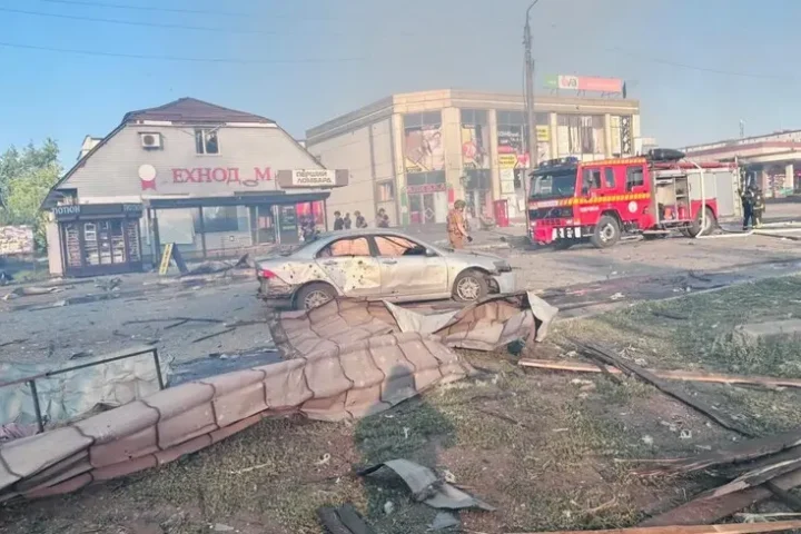 Donbas town adapts to survive Russian advance after years of stability