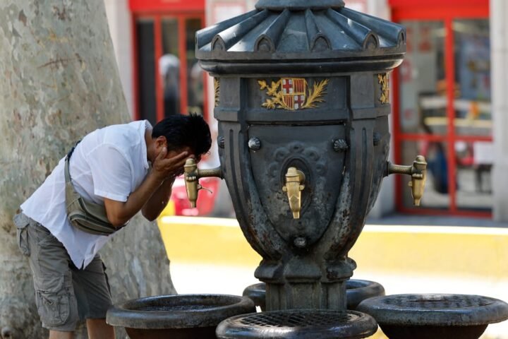 Europe faces dangerous heat as new climate reality 
Saudi Arabia and US create divisions in global climate science organization