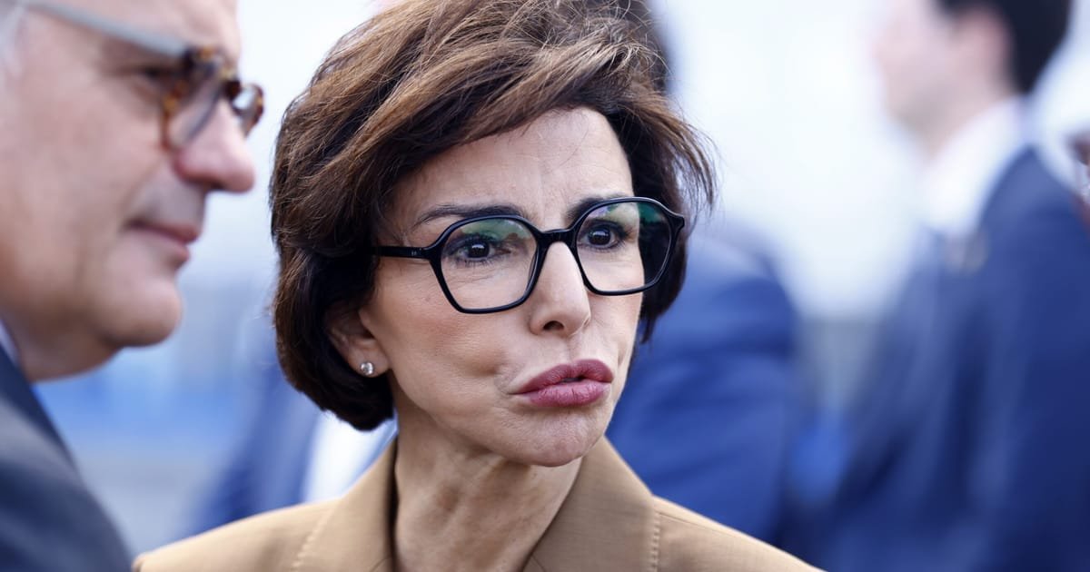 France's culture minister clashes with Barnier over Paris district issues