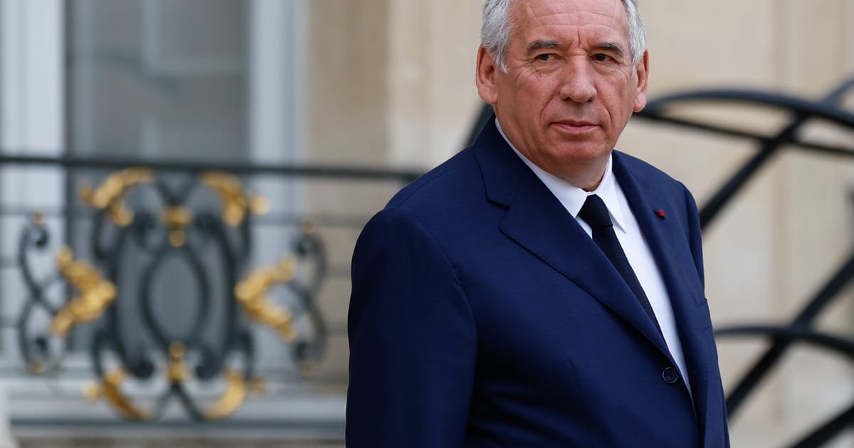 French PM criticizes EU-US trade deal as capitulation to Trump