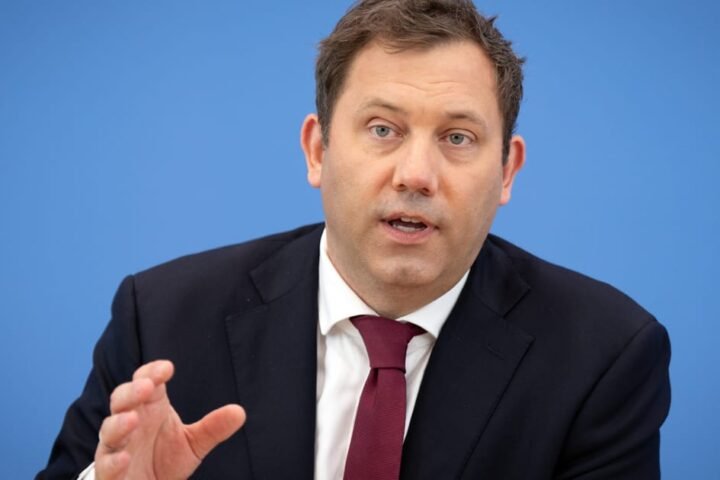 Germany's finance minister warns of impending budget challenges