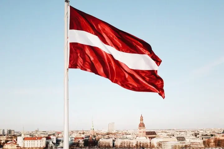 Latvia enhances Ukrainian military capabilities with new armored vehicle delivery