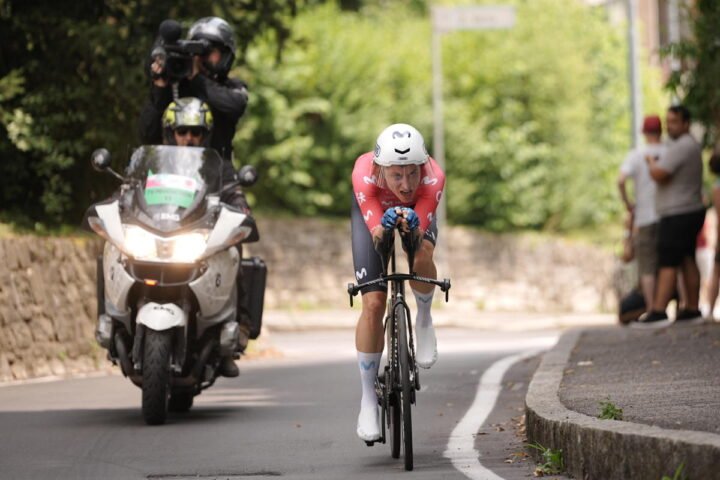 Marlen Reusser wins first pink jersey in Giro d'Italia opening stage