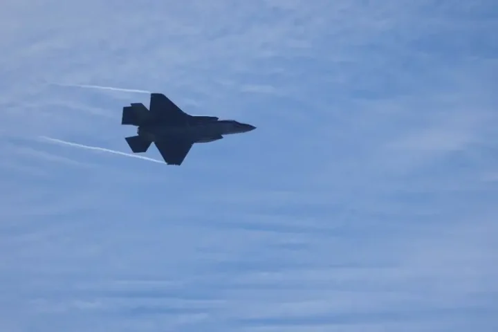 Merc acknowledges tension with France over next-generation fighter jet