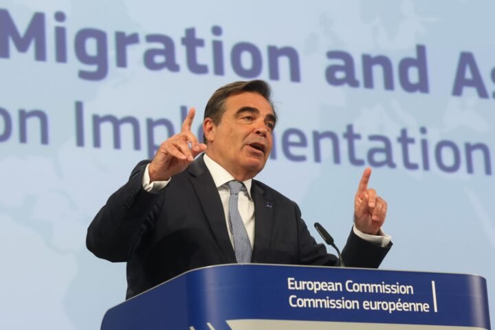 Return hubs are challenging to implement, says former Commissioner Schinas
