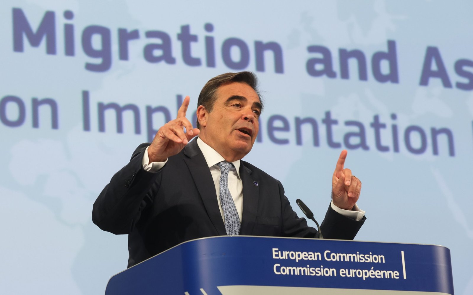 Return hubs are challenging to implement, says former Commissioner Schinas
