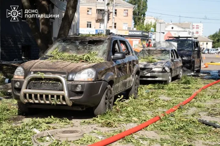 Russian forces launch mass attack on Poltava with Shahed drones: two dead and 11 injured