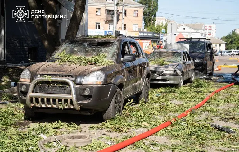 Russian forces launch mass attack on Poltava with Shahed drones: two dead and 11 injured