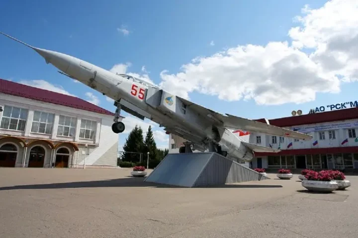 Russian plant for MiG modernization targeted in drone attack at night