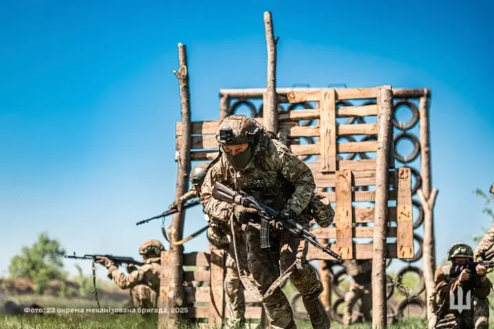 Ukrainian forces repel 80% of attacks with drones, military official discusses Kupiansk front