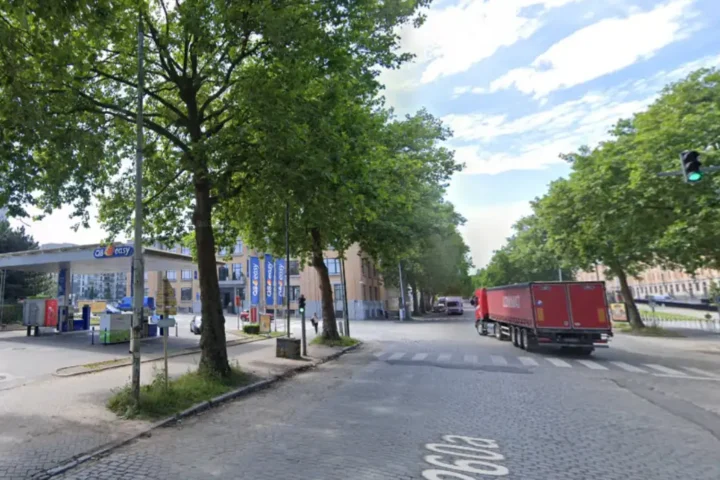 33-year-old man stabbed three times near Tour & Taxis in Brussels