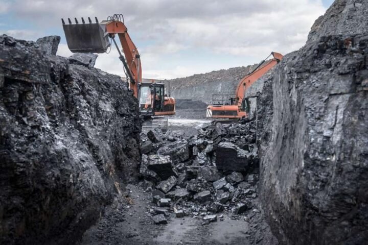 Russian coal industry faces record losses as crisis deepens