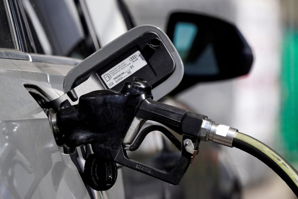 Russian government confirms gasoline price hike amid inflationary pressure