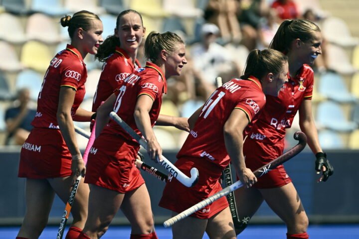 Belgium's women's hockey team advances to EuroHockey semi-finals after defeating Scotland 5-0