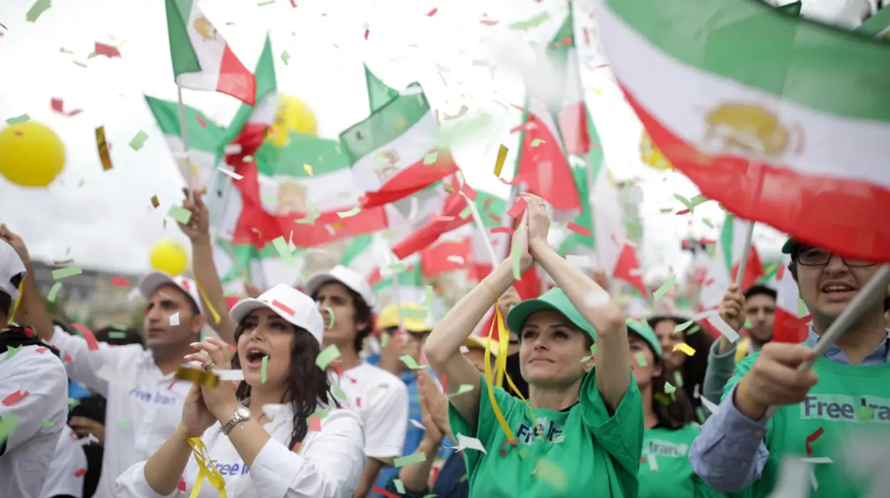 Brussels rally highlights Iranian opposition's call for democratic change amidst regime's decline