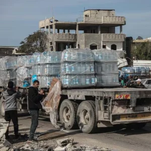 Egypt sends humanitarian airdrops to Gaza, challenging blockade and addressing dire crisis