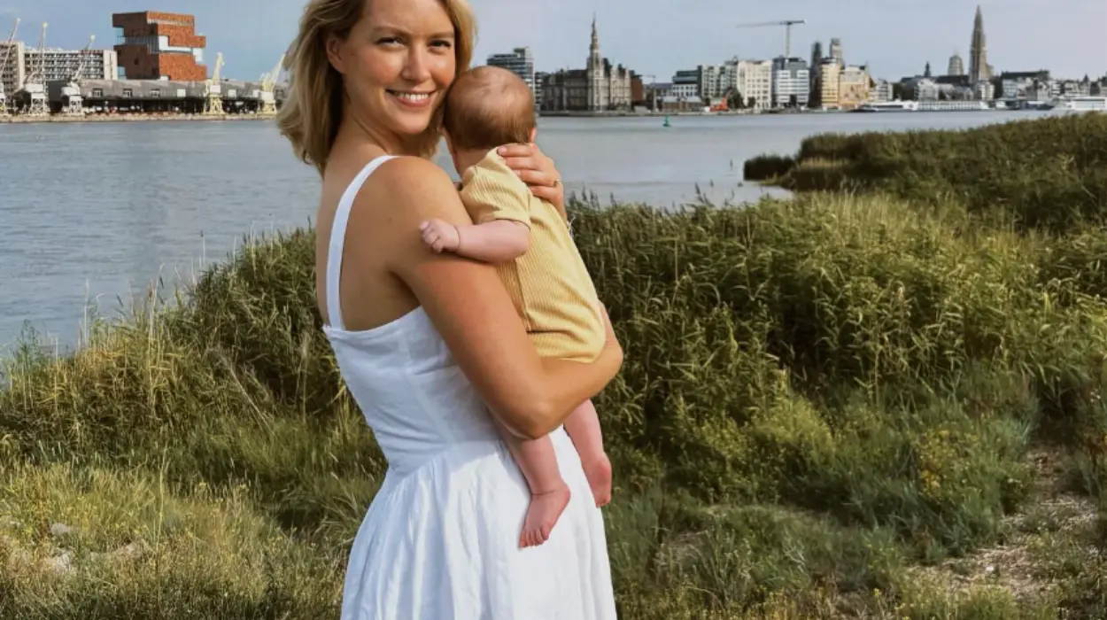 Els van Doesburg resumes role as Antwerp's acting mayor after maternity leave