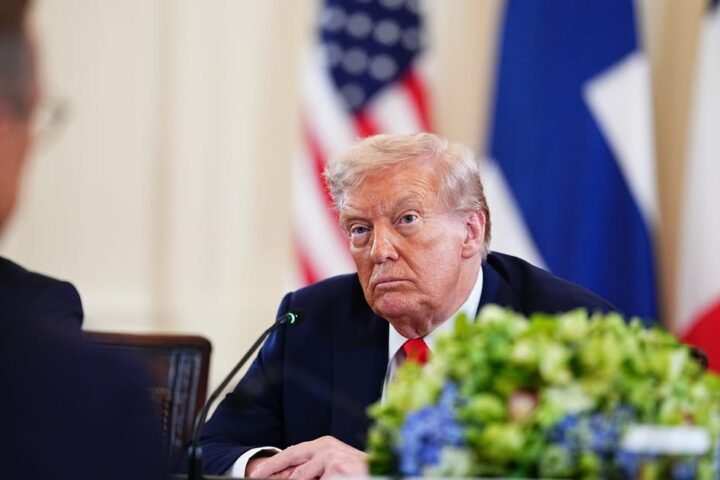 EU diplomat criticizes Trump's peace approach amid ongoing Russian attacks on Ukraine
