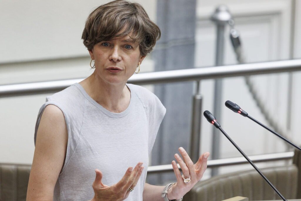 Flemish minister unveils plan to enhance Dutch language presence in Brussels