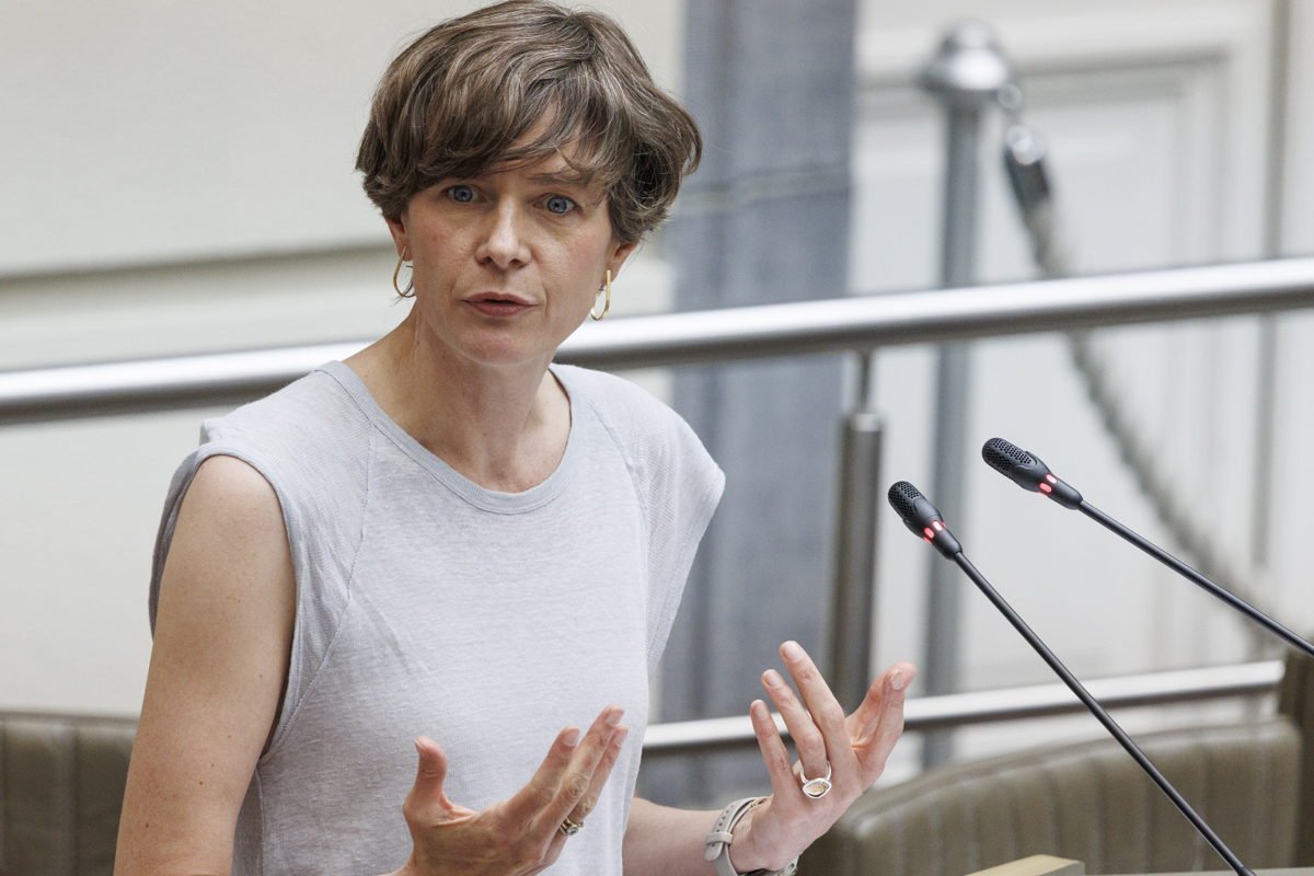 Flemish minister unveils plan to enhance Dutch language presence in Brussels
