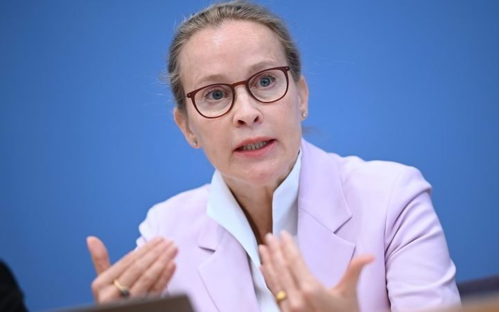 German constitutional court nominee withdraws amid right-wing pressure and political tensions