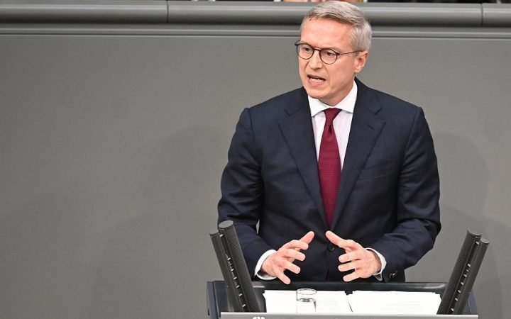 German digital minister criticizes EU AI Act, supports investment in AI gigafactories