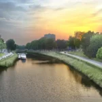 Ghent hosts 35 teams for annual Carolus Quinto rowing race in city canals