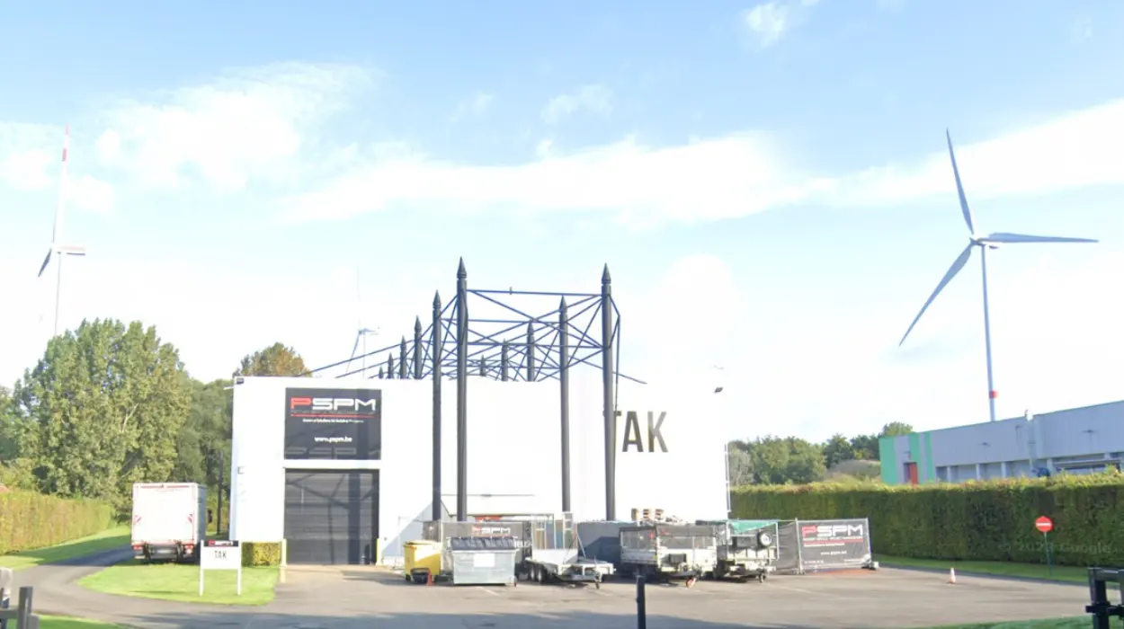 Group De Wolf transport company in Turnhout goes bankrupt, impacting 100 jobs