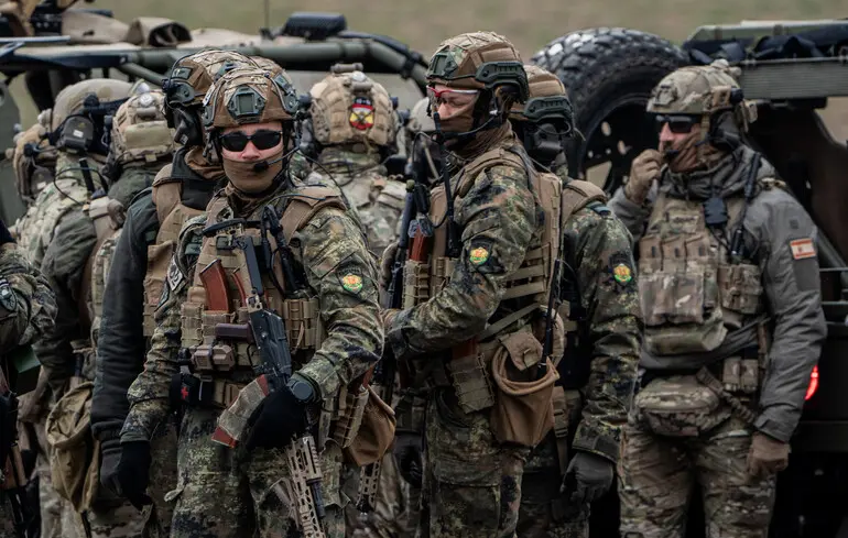 How to contain Putin? Politico explores deadlock on Ukraine's security guarantees