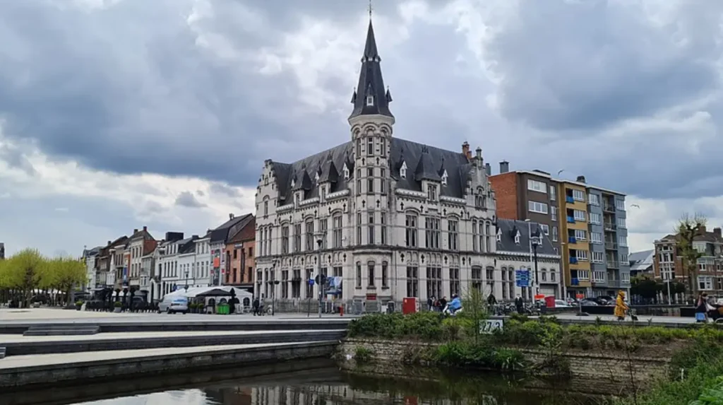 Koewacht residents in Lokeren to vote on municipal affiliation in 2025